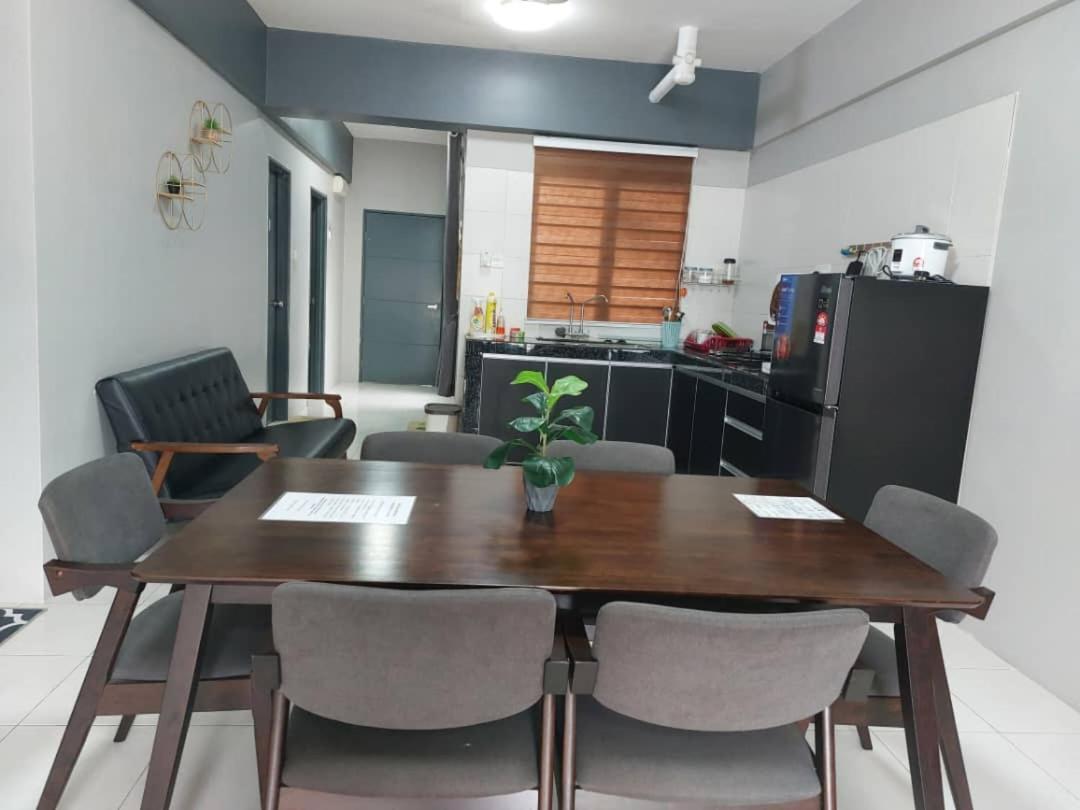 Hanis Homestay De Bangi Kajang Luaran gambar